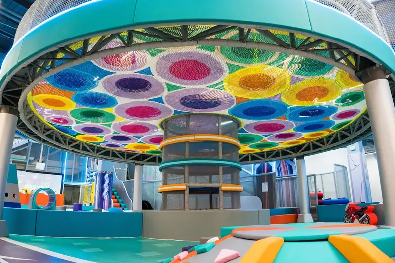 Leo & Loona colorful play space